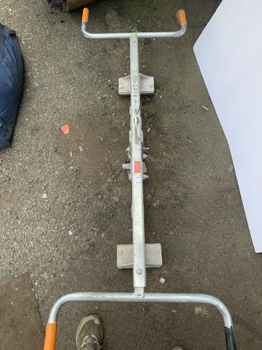 Flag and kerb - and, lifter