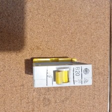 WYLEX 20A Type B Push/Plug-In