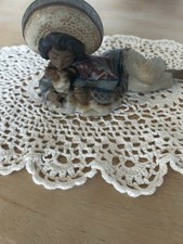 LLADRO Figurine Girl with A