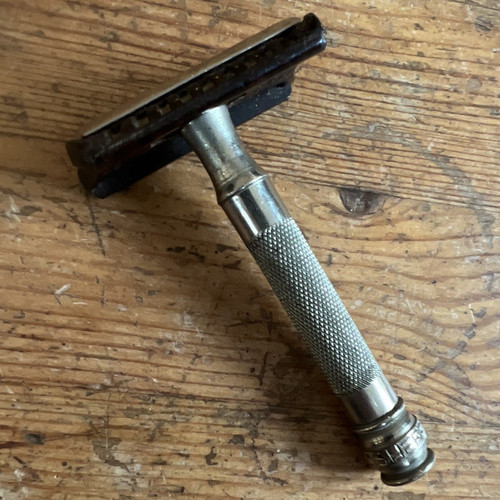 Gillette safety razor - gillette, ii