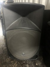 Mackie Thump th-15a powered speakers (pair).  Used but very good condition. 