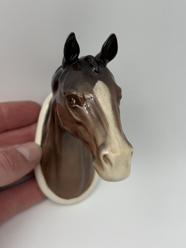 Beswick england hunter horse - beswick,