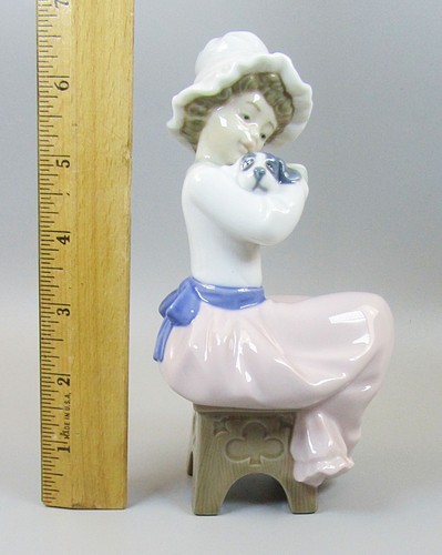Nao lladro big hug - by, a