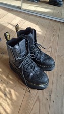 Dr Martens women 14XX Beta ZEBZAG SIZE 5
