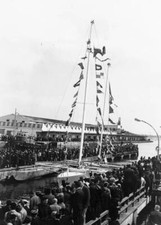 The French sailor Eric TABARLYs new trimaran launched water Pe- 1968 Old Photo 1