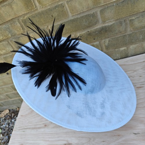 White black feather wide - black,
