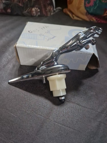 Leaping jaguar chrome car - 'leaping',