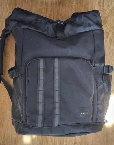 Nice unisex oakley - oakley, back