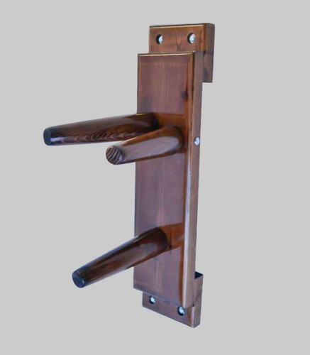 Wing chun wooden dummy - chun,