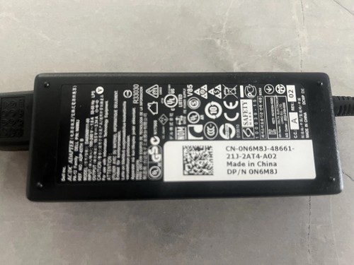 Enuine dell adapter charger - ac,