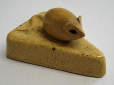 Minature Studio pottery mouse