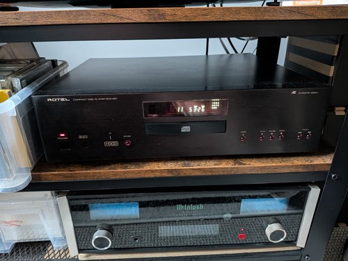 Rotel compact disc - compact, player