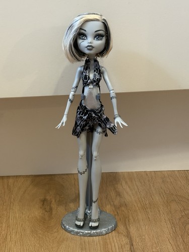 Monster high skull shores - high,
