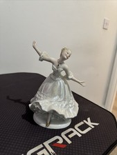 This is a vintage Wallendorf