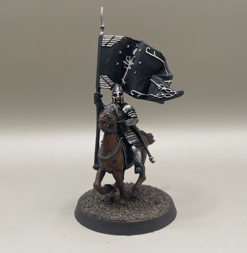 Gondor mounted banner bearer - mounted,