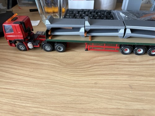 Scale truck load concrete - 1.50,