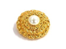 YVES SAINTLAURENT Yves Saint