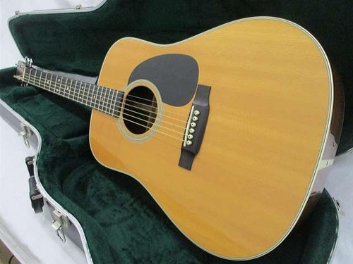 Martin acoustic guitar 18 - d-28, guitar-18