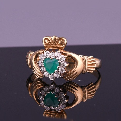 Heart emerald diamond - ct,