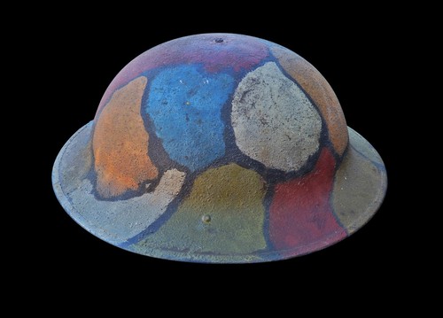 Steel helmet with part - part, liner