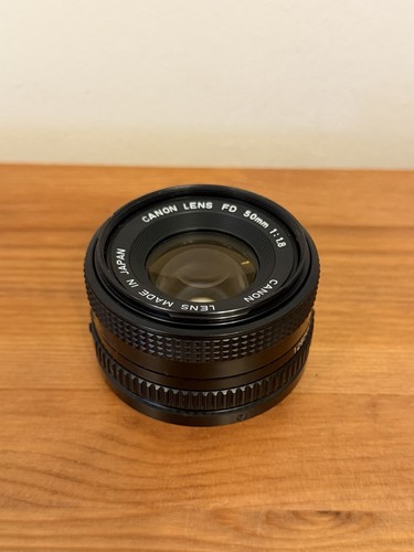 Canon lens 50mm - fd, f/1.8
