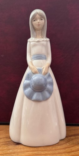 Miquel reqena lady with - "lady,