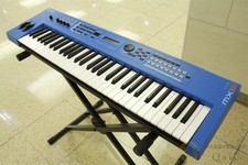 YAMAHA MX61 BU Synthesizer