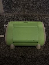 Cuttlebug Provo Craft Die Cutting Embossing Machine In Green Portable 
