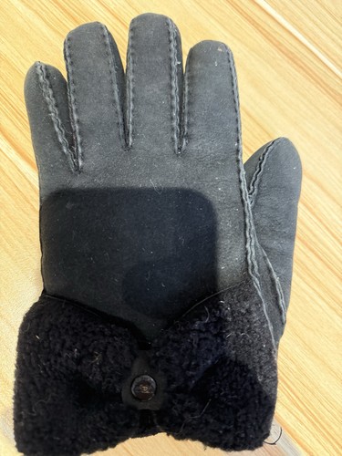 Single left hand only - , ugg