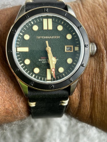 Spinnaker hull diver - spinnaker, automatic