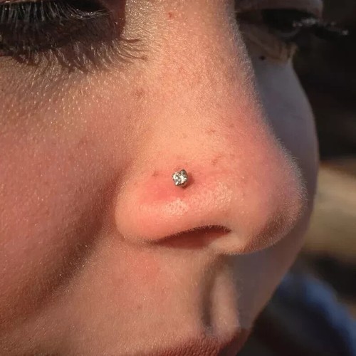 Real diamond nose - 0.03, stud