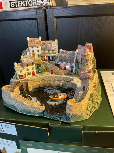 Lilliput lane yuletide harbour - lilliput,