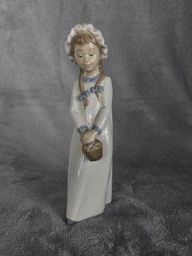 Nao lladró girl with - nao, by