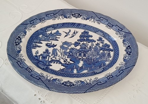 Royal wessex blue willow oval - blue,