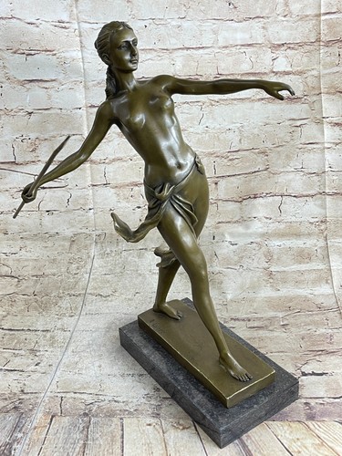 Leger diana huntress art deco - diana,