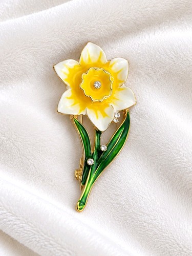 Daffodil brooch vintage - brooch,