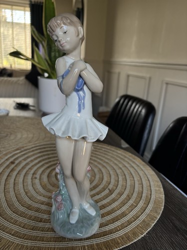 Lladró nao ballerina figurine - lladró,