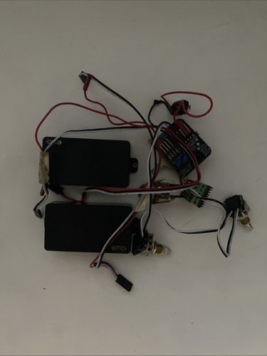 Emg electric guitar - 85,