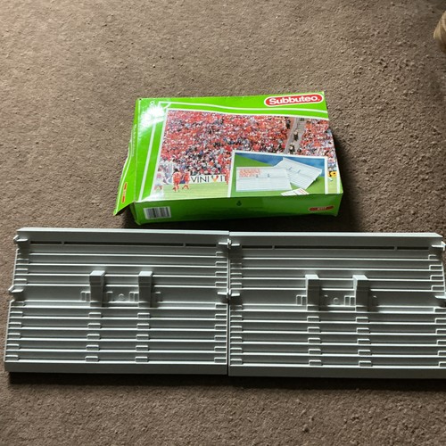 Boxed 61217 pair - boxed, of