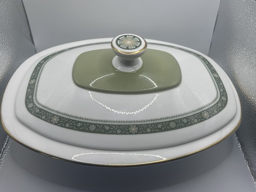 Royal doulton rondelay lidded - royal,