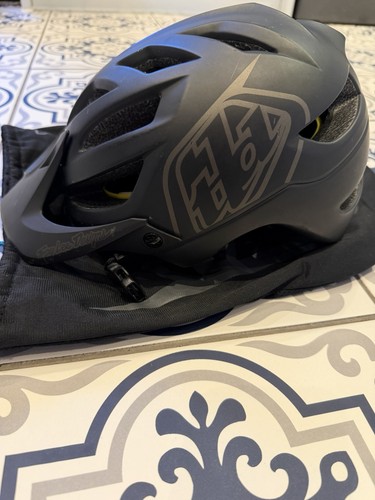Troy lee designs - lee,