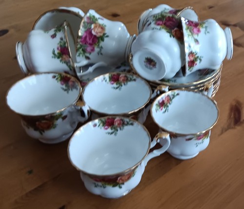 Royal albert old - royal,
