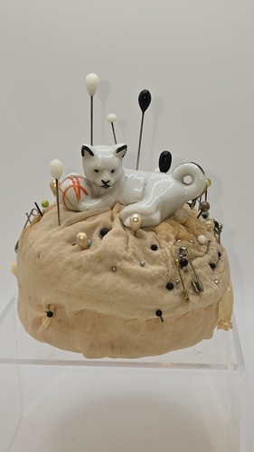 Vintage cat figurine - cat,