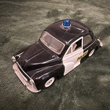 Saica Morris Minor 1000 Panda