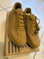 RAD ONE WHEAT gold GYM CROSS