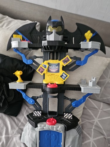 Imaginext transforming batcave - transforming,