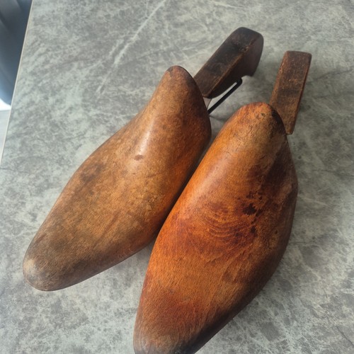 Vintage wooden shoe stretcher - wooden,