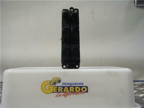 25401av640 left front window - left,