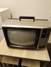 HITACHI CPT 1651 CRT COLOUR 16" TV.  Working Prop
