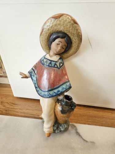 Lladro gres pedro with - "pedro, jug